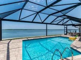 Waterfront 3 Bed 3 Bath Home with Panoramic Bay Views