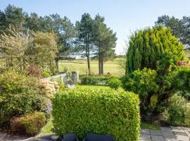 Golf Links Cottage - Views of Royal County Down