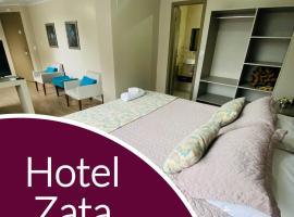 Hotel Zata e Flats，位于克里西玛迪欧密西欧弗瑞塔斯机场 - CCM附近的酒店
