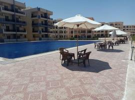 شاليه سويت بلو باي مطروح chalet suite blue bay matrouh，位于马特鲁港的酒店