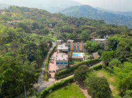Hotel Natural Hill's by H&R，位于比列塔的酒店