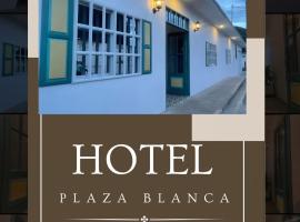 Hotel plaza Blanca Vijes，位于Vijes的酒店