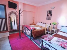 Hôtel Restaurant BOUGAFER，位于Oulad Akkou的酒店