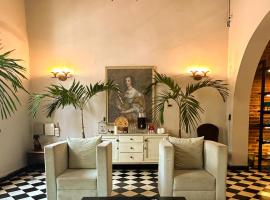 Casa Charlotte - Alma Hotels，位于圣玛尔塔的酒店