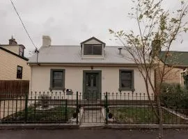 Cavell Street Cottage in West Hobart