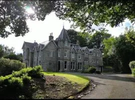 Wellwood Manor