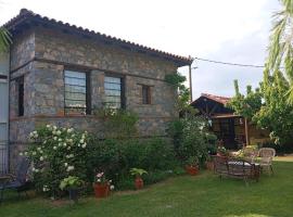 Casa La Mundi，位于Kedhr&oacute;na的木屋