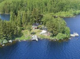 Your Own Island Near Stockholm，位于Söderala的酒店