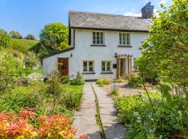 Brookside Cottage - Luxborough，位于Luxborough的酒店