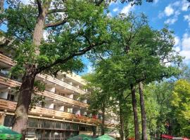 Ośrodek Wypoczynkowo-Hotelowy PRZĄŚNICZKA，位于罗兹的酒店