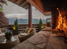 Lakeside Chalet with Panorama View，位于图恩的酒店