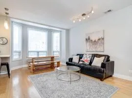 Cozy Beautiful Downtown Unit CHI in Prime River North Location near Mag Mile - 2