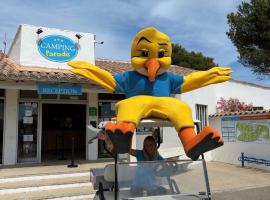 Camping Paradis La Brise de Camargue，位于圣马迪拉莫的酒店