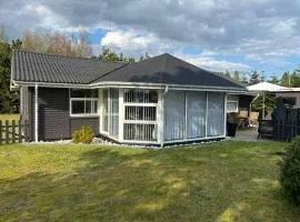 Charming Summer House Near Lyngs Beach