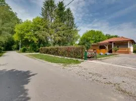 3 Bedroom Lovely Home In Stari Brod