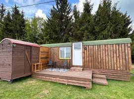 Horská maringotka na farmě