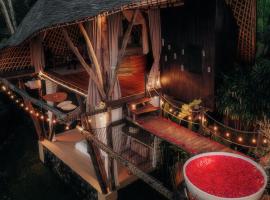 Camaya Bali - Magical Bamboo Houses，位于Selat阿贡山附近的酒店