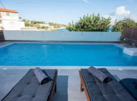 Ammos Lux Apartments Crete