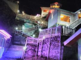 THE WONDERLAND COTTAGES & Cafe，位于纳尔卡恩达的酒店