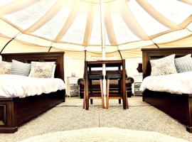 River Front Yurt Breakfast No Fees 15，位于布埃纳维斯塔的豪华帐篷