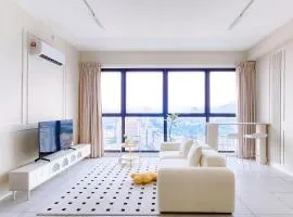 Tatami with Seaview, 9pax, Urban Suites by PG Home