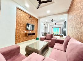 Yepplo Service Apartments - KOLKATA - Private Kitchen & Daily Housekeeping Service，位于加尔各答的公寓