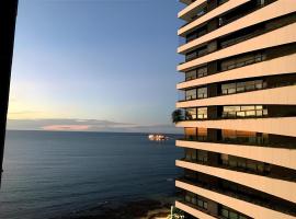 Flat Particular em Blue Tree Towers Beira Mar Fortaleza，位于福塔莱萨的酒店