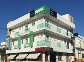 Hotel Xcalak，位于切图马尔切图马尔国际机场 - CTM附近的酒店