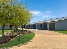 Direct Collective - Villas on Rivergum