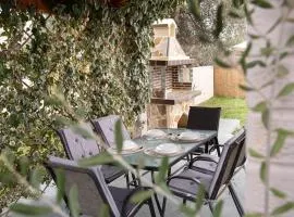 Gardiki Castle House