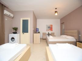 TekB Rooms & Apartments，位于伏罗拉的酒店