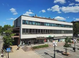 Hotelli Kerava，位于凯拉瓦赫尔辛基万塔机场 - HEL附近的酒店