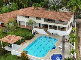 HOTEL CAMPESTRE LAS CAVERNAS，位于La Mesa Norte的酒店