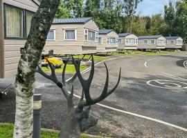 Lemonford Caravan Park，位于Bickington的度假村