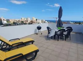 Maison avec grande terrasse