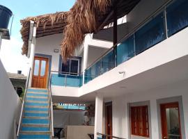 HABITACIONES EN casa de playa，位于科韦尼亚斯的酒店