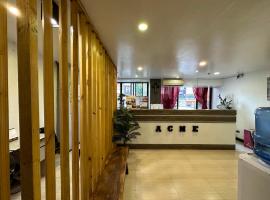 ACME Inn Subic，位于奥隆阿波的酒店