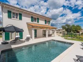 Villa Macan with Private Pool, Sauna & Garden