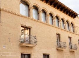 Hotel Palacio Barón de Andilla，位于Valdealgorfa的酒店