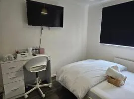 Jays-Rooms
