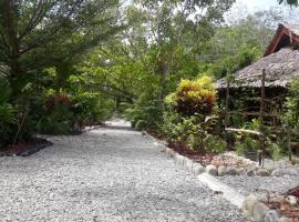 Magpie homestay，位于武吉拉旺的乡村别墅