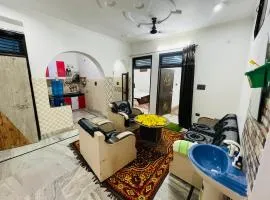 Entire private apartment in home