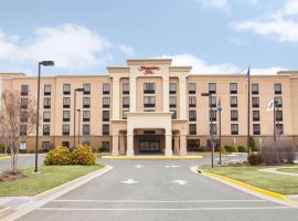 Hampton Inn Warrenton, Va，位于沃伦顿的酒店