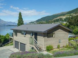 Amz Lake View Queenstown，位于皇后镇的酒店