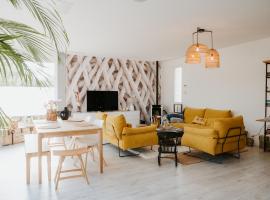 La Villa Des Dunes 4 étoiles , 100 m de la mer, spa, sauna，位于Ploudalmézeau的酒店