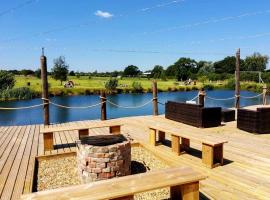 Old Buckenham Country Park，位于Old Buckenham的度假园