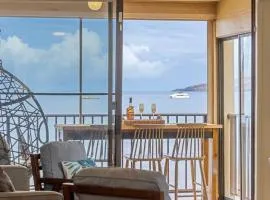 Kihei Beach Resort 301- Oceanfront 2 bedroom 2bath condo on 6 mile beach