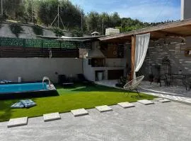 Natural House with Pool & Private Parking
