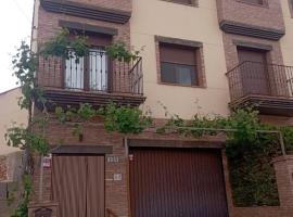 Casa La Parra en Teruel，位于Villastar的酒店