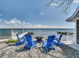 Waterfront Romulus Getaway with Private Dock!